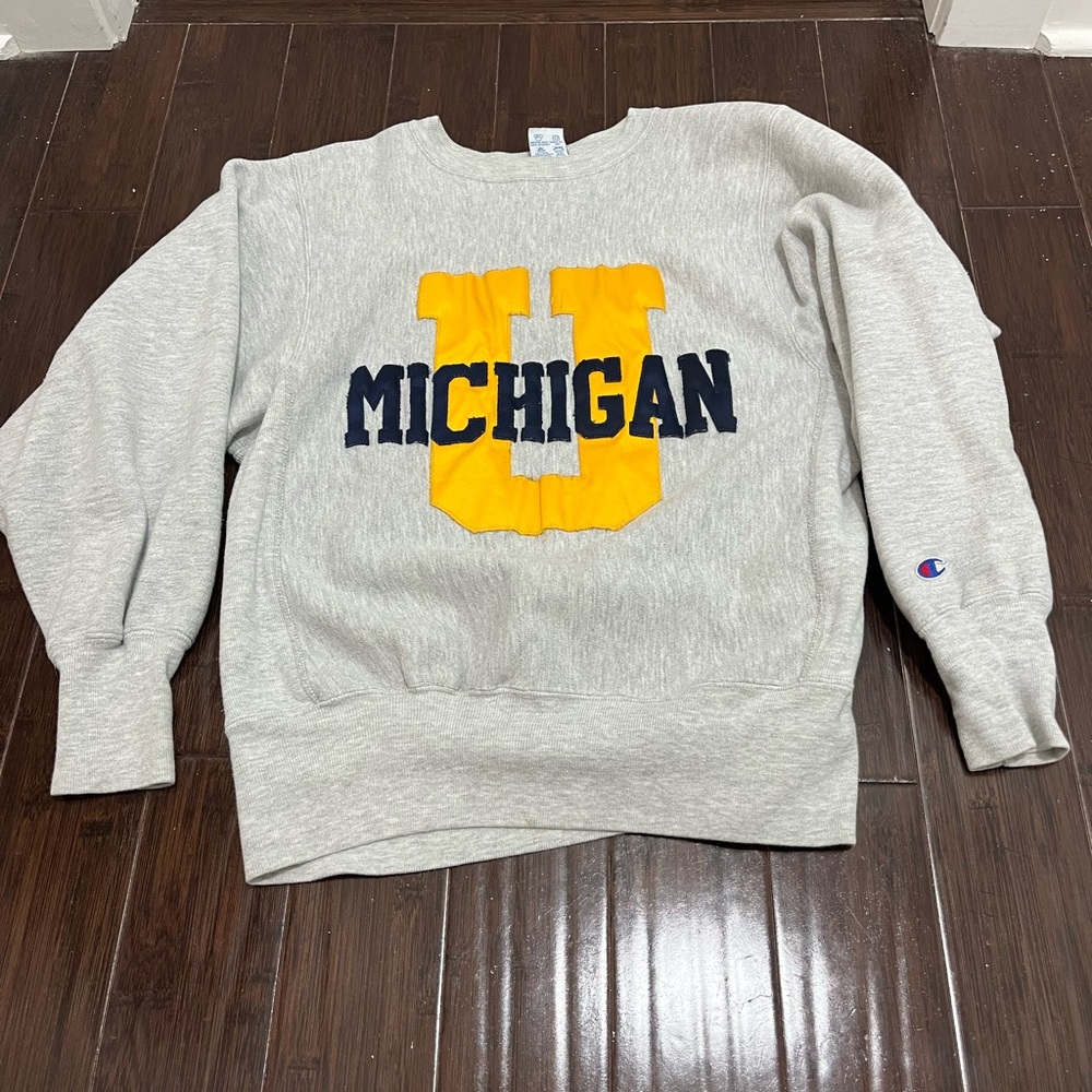 Vintage Hand Made University of Michigan Sweatshirt Women’s Medium Champion